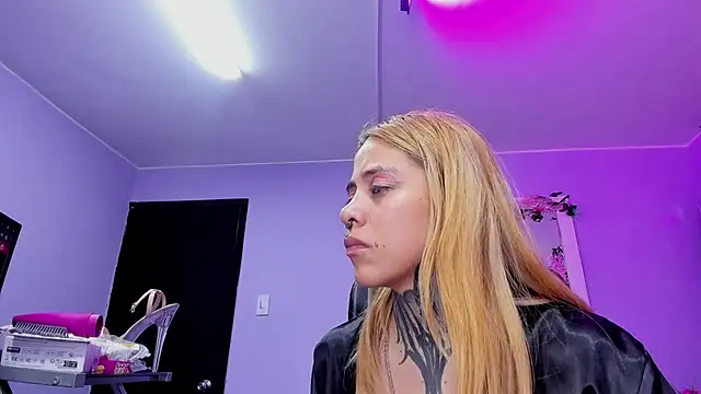 Dakota_Angell_ webcam