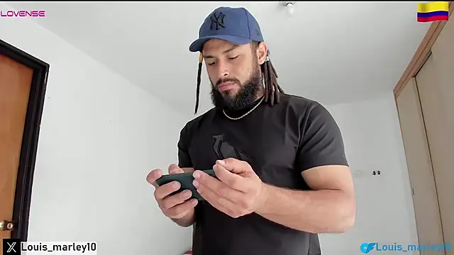 Louis_marley__ webcam