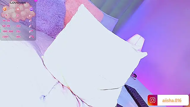 AiishaRose webcam