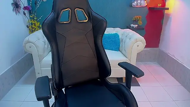 amara_brunette webcam