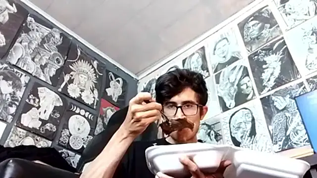 Loggan_donnelly webcam