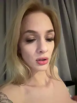 daddysonlygirl7 - Daddysonlygirl7's free webcam - UK Sex Cams