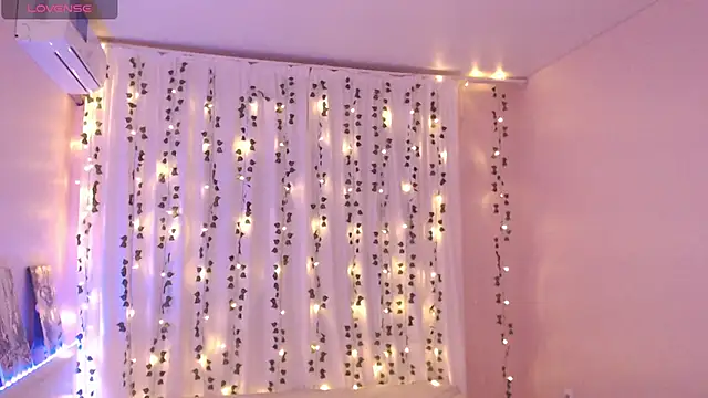 Nutsy_and_Stephanie webcam