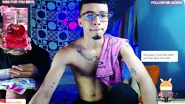 BEAUTIFUL_TWINK_COUPLE webcam