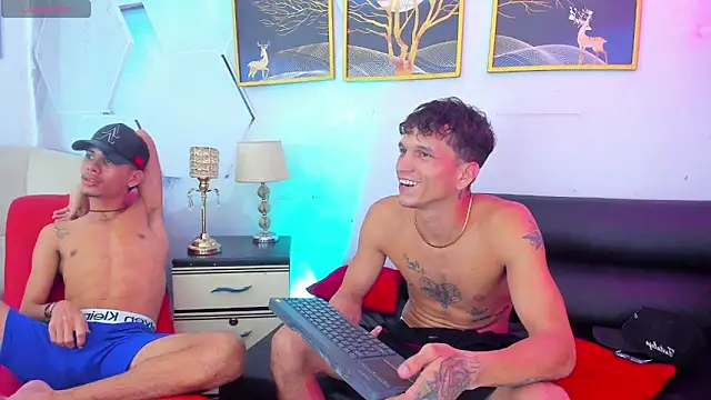 Alex_jeins_at webcam