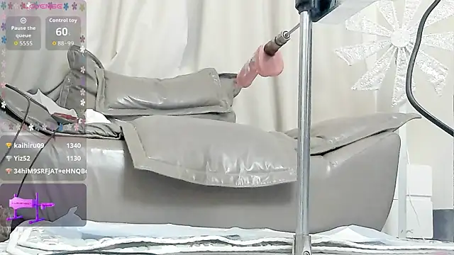 美女fox-yiyi在线直播