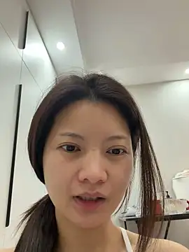 美女niannian6373在线直播