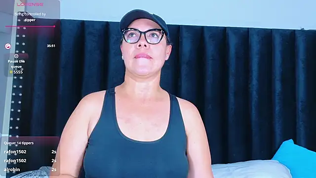 hotlatinateacher webcam