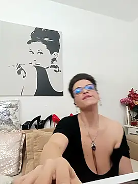 rebeccanoble - RebeccaNoble's free webcam