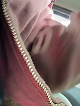 GoldenFlameGoddess webcam