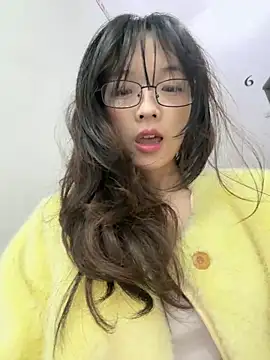 美女meimei_x在线直播