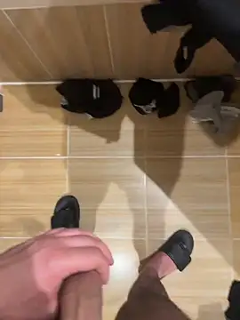 BIGDICK111000 webcam