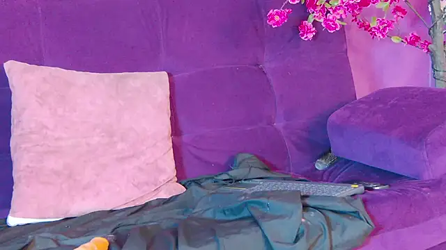 Daliana_Gounbolt webcam