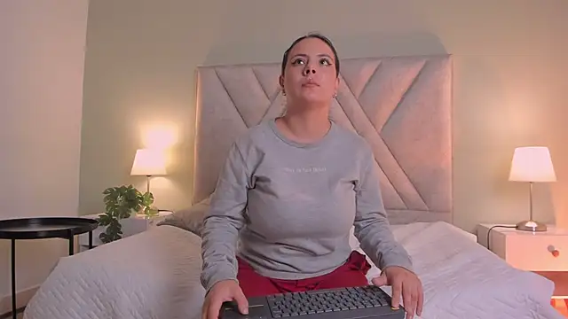 angelica_cross_ webcam