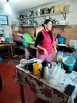 lainsaciableintensa - LaInsaciableIntensa's free webcam - UK Sex Cams