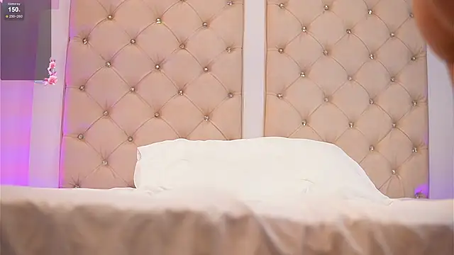 caroline_adams_ webcam