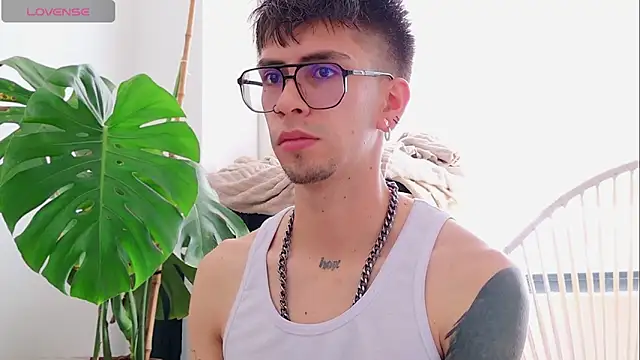 MATT_SHADOWS7 webcam