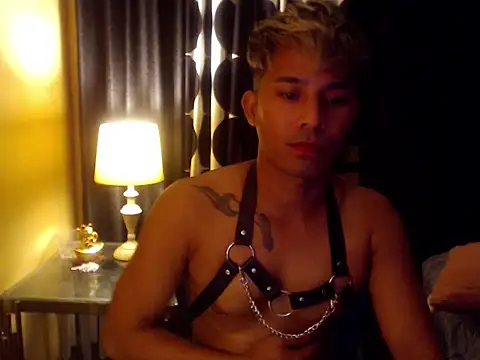 AsianHorseCockOwen webcam