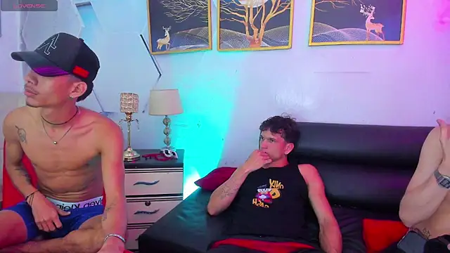 Alex_jeins_at webcam