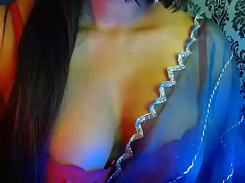 hotginni4 (F young) - pussy show and fingering 1 mint