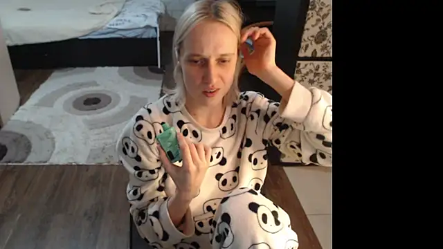 Your_guilty_pleasure1 webcam