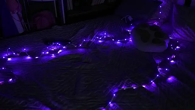 lynhillaire - LynHillaire's free webcam