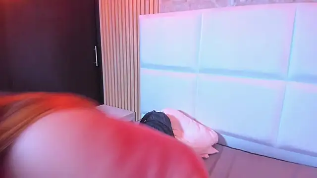 TiffanyMonrow webcam