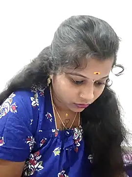 sweetqueen143 webcam