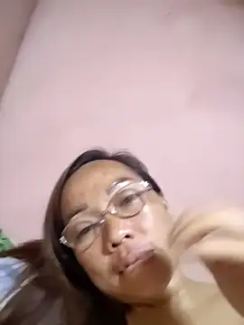 Webcam Model (asianwet4u)  is live.Free join now!