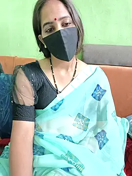 SareeQween143 webcam