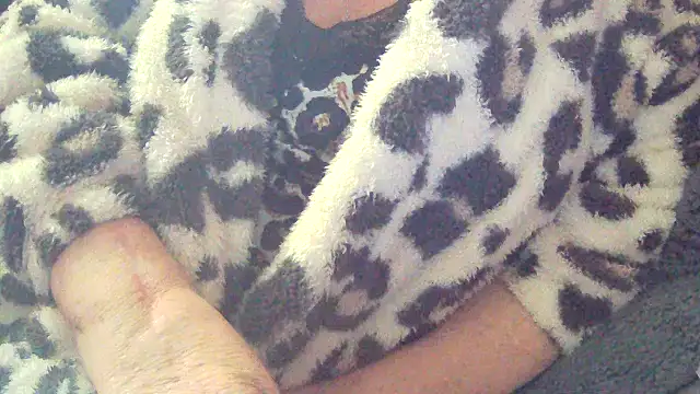 playful_milf_demi - Playful_MILF_Demi's free webcam