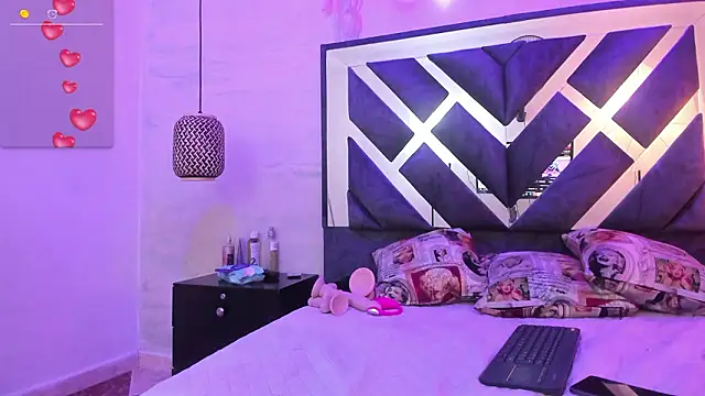 annie_vega17_ webcam