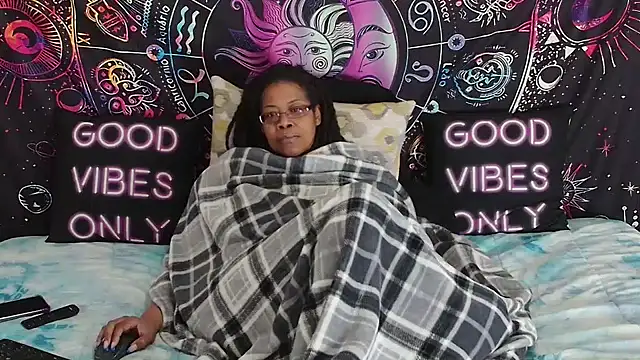 RENAESPLEASUREPALACE webcam