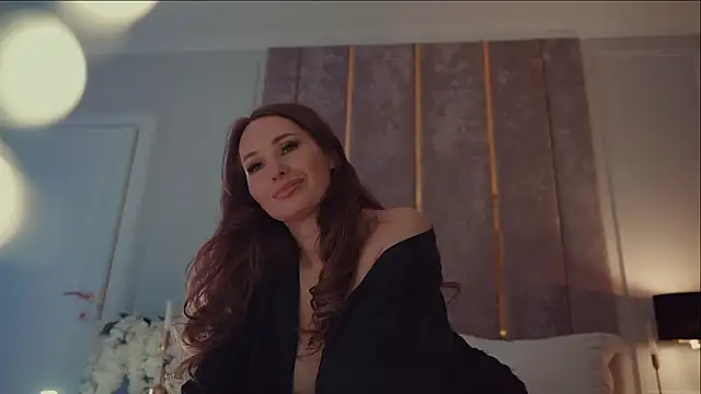 MilaDYstarlight webcam