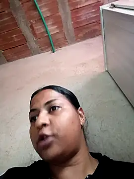 Giselabrunette25 webcam