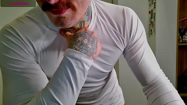 white_King9999 webcam