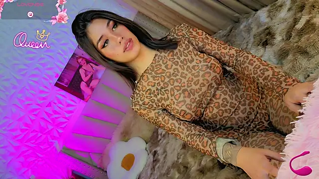 hollywoodxtrans webcam