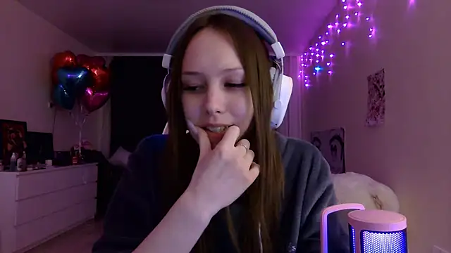 Nelly_Sweetgirl webcam