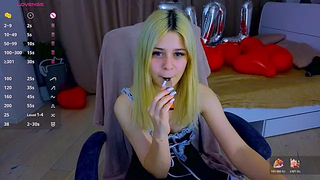 apheliastar - ApheliaStar's free webcam - UK Sex Cams