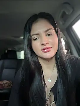 carolina_novoa (F milf) - Uber girl does fingering in her car