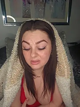 BaddieBellaUK webcam