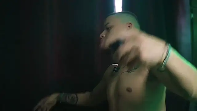 AlphaMasterXxx webcam