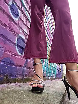 yuky_ta (F milf) - NAKED WALK/ Hot Pic for Last Tipper📸