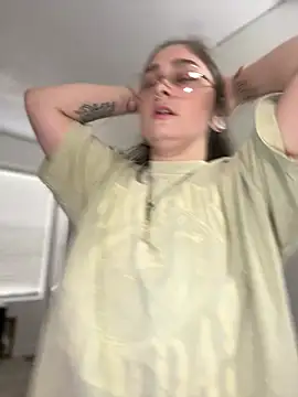 Alix_Valentine webcam