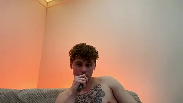 Tyler_Garner webcam