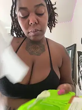 Goddess_Nafeesha webcam