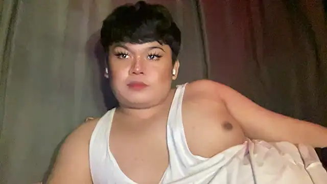 RedHead_Thalia webcam