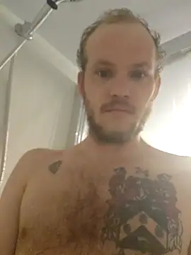 soxxxy (M young) - Naked in the hot tub