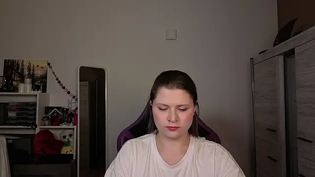 tinniangel (F young) - suck my sweet nipplesss