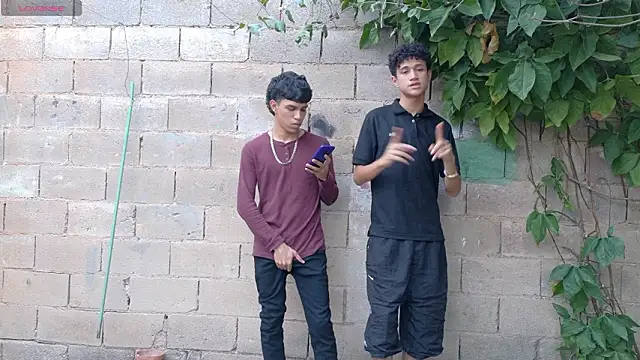 Goodlatinboys2 webcam